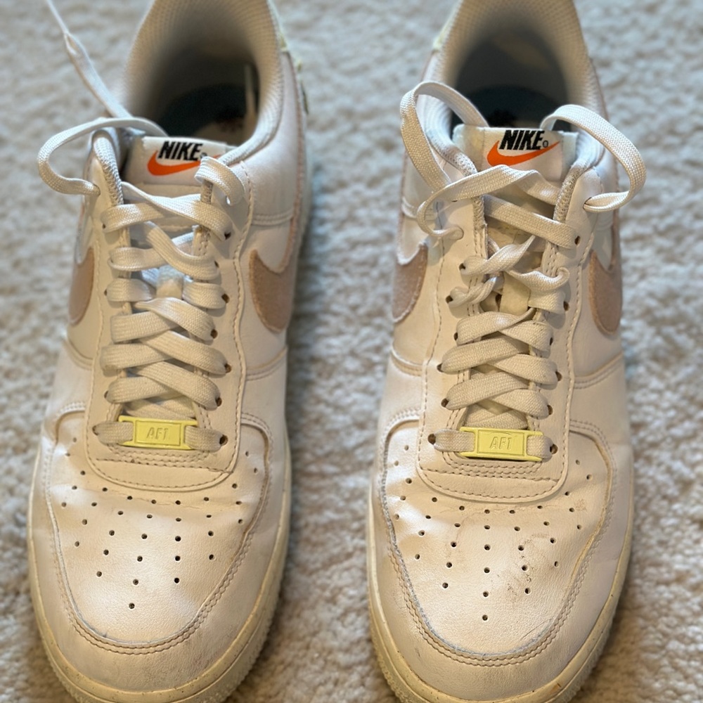 Nike Air Force 1 Sneakers